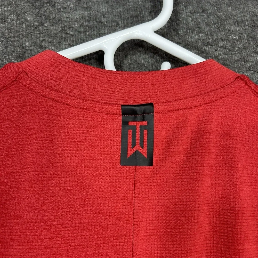 Nike Tiger Woods Shirt Mens M Red Polo Blade Collar AeroReact Golf BV1315